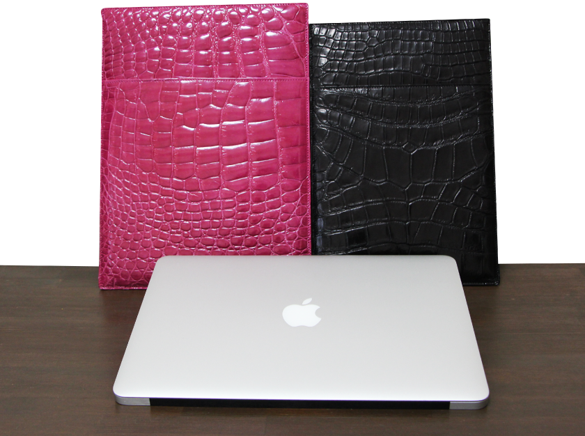クロコMacBookAirレーザーケース